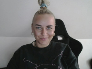 HornyVicky - 