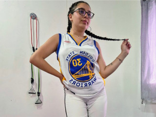 Lanna Renner - Ausrichtung:, bisexuell