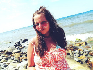 SexiMelissa - Ich m&ouml;chte hier nur lachen und meine Online-Zeit mit Gentlemen genie&szlig;en!