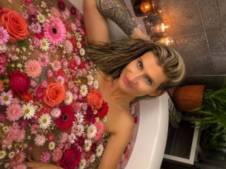 KatyStar - Erwarte nicht mehr, mich im FREE zu finden ? ich mag Spa&szlig;, keine Langeweile ?darum nur PVT chat?